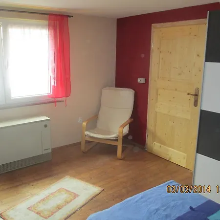 Apartamento Zum Gebimmel Waldesch Habitación foto
